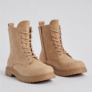 Torrid Combat Boots 9 WW Wide Tan Stevie Lace Up Lug Chunky Sole New NWT